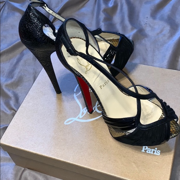 Christian Louboutin - Picture 1 of 4